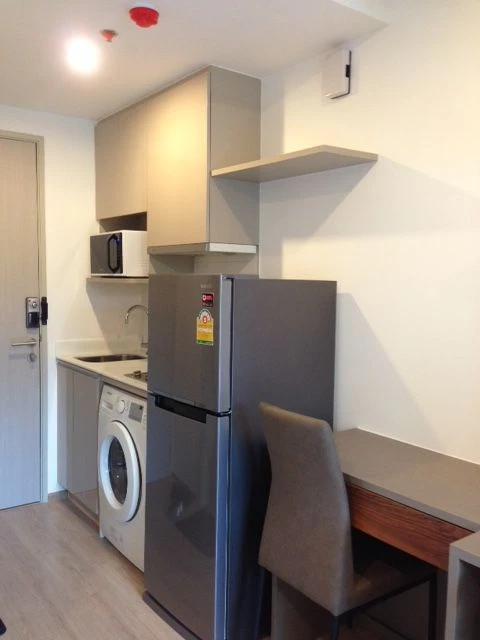 Condo for rent, Ideo Q Chula-Samyan, garden view, double door to the balcony, beautiful room.