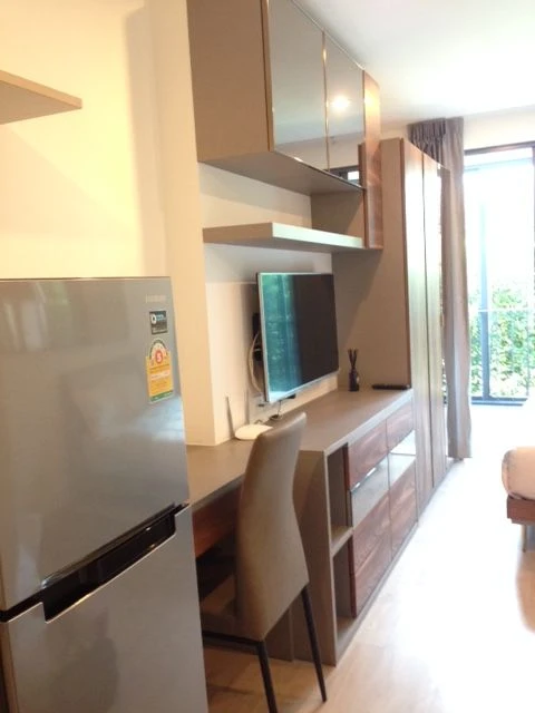 Condo for rent, Ideo Q Chula-Samyan, garden view, double door to the balcony, beautiful room.