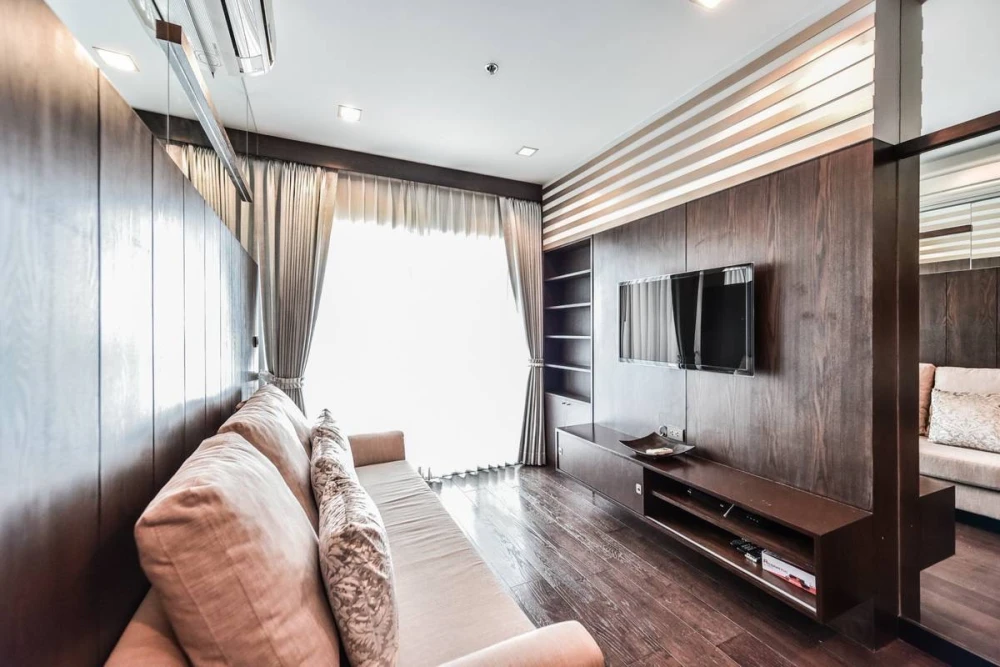 Condo for rent, Ideo Q Phayathai, spacious room, high floor, good size You can't miss it!!