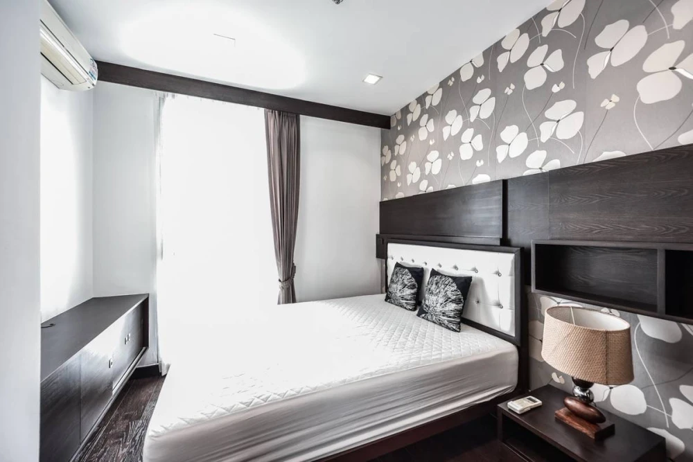 Condo for rent, Ideo Q Phayathai, spacious room, high floor, good size You can't miss it!!
