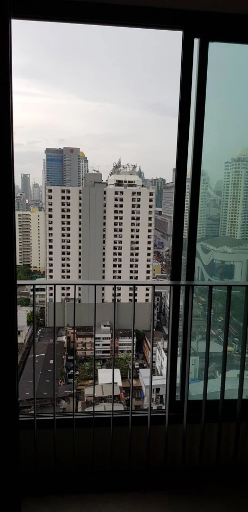 Condo for rent! Ideo Q Siam-Ratchathewi, 23rd floor, beautiful room, fully furnished, ready to move in. Don't miss it!!