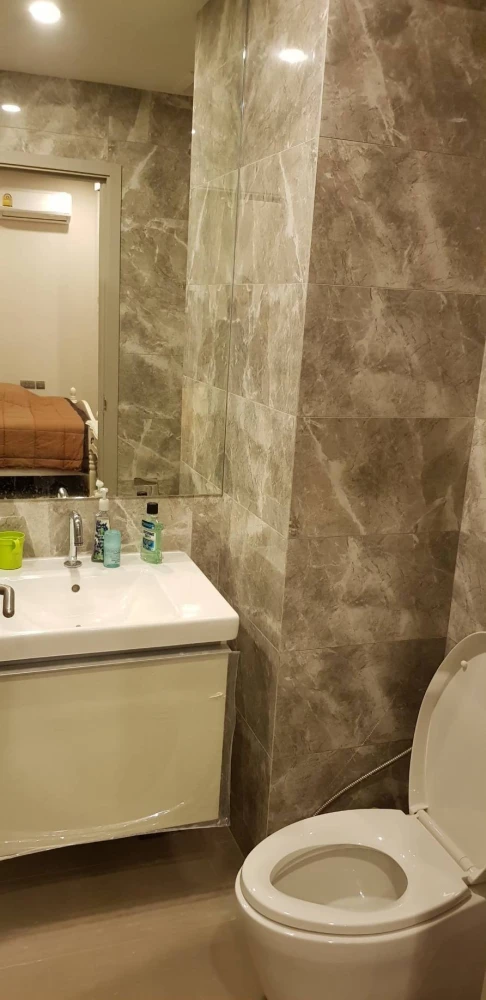 Condo for rent! Ideo Q Siam-Ratchathewi, 23rd floor, beautiful room, fully furnished, ready to move in. Don't miss it!!