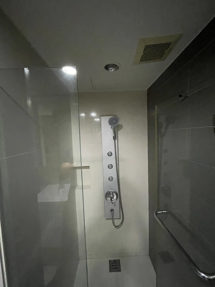 For rent!! Condo Ideo Morph 38, 9th floor, beautiful and livable, fully furnished, ready to move in. Don't miss out!!