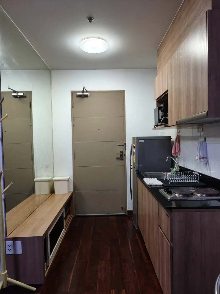 Condo for rent, Ideo Sathorn-Taksin, corner room, city view, built in furniture, complete with electrical appliances. Hurry up to reserve.