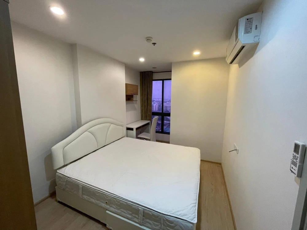 Condo for rent, Ideo Sathorn-Thapra, 10th floor, complete electrical appliances. Super convenient, book now.