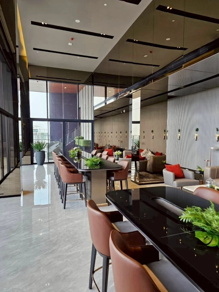 For rent!! Condo Ideo Sukhumvit - Rama 4, 8th floor, swimming pool view, beautiful room, convenient transportation, ready to move in, don't miss it!!
