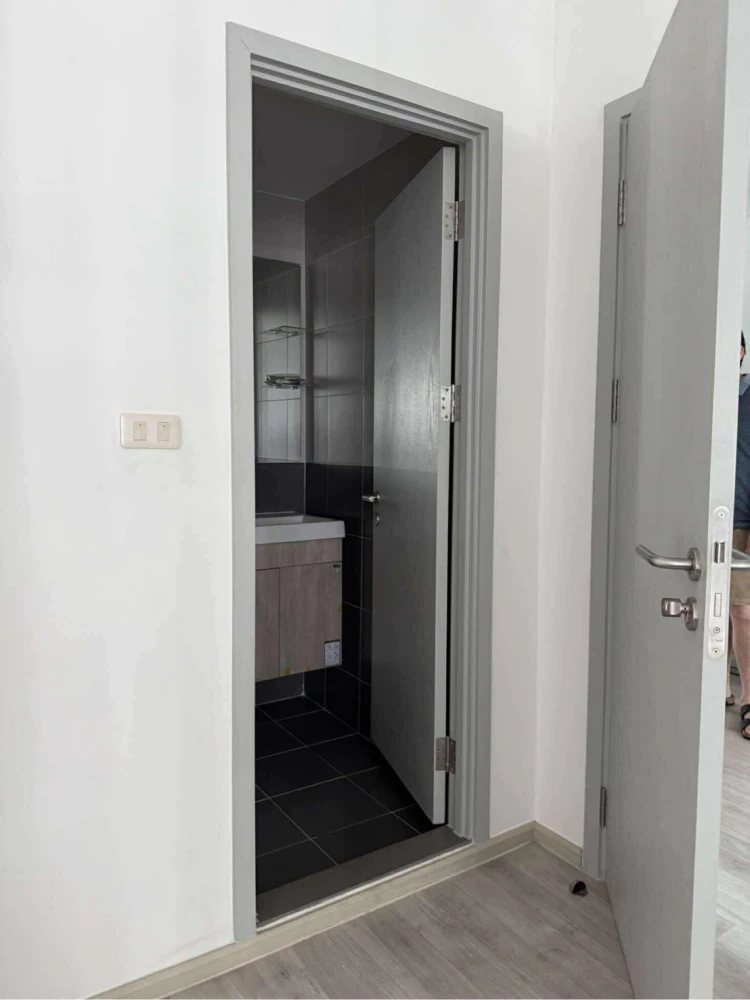 For rent!! Condo Ideo Mobi Charan-Interchange, 12A floor, corner room, fully furnished, just bring your bags and move in. Don't miss out!!