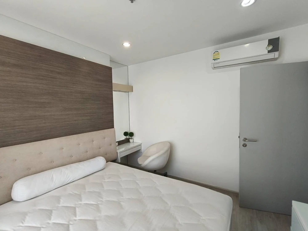 For rent!! Condo Ideo Mobi Charan-Interchange, 17th floor, North side, beautiful room, good location, convenient transportation, don't miss it!!