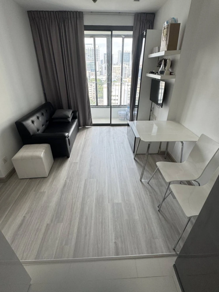 For sale or rent!! Condo Ideo Mobi Phayathai, 14th floor, beautiful 2-bedroom unit, fully furnished, ready to move in. Don't miss out!!