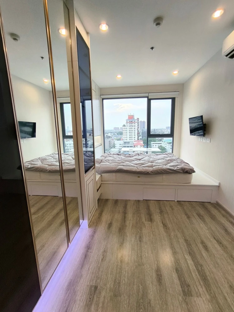 For rent!! Condo Ideo Mobi Sukhumvit 66, 10th floor, fully furnished, just bring your bags and move in. Don't miss it!!