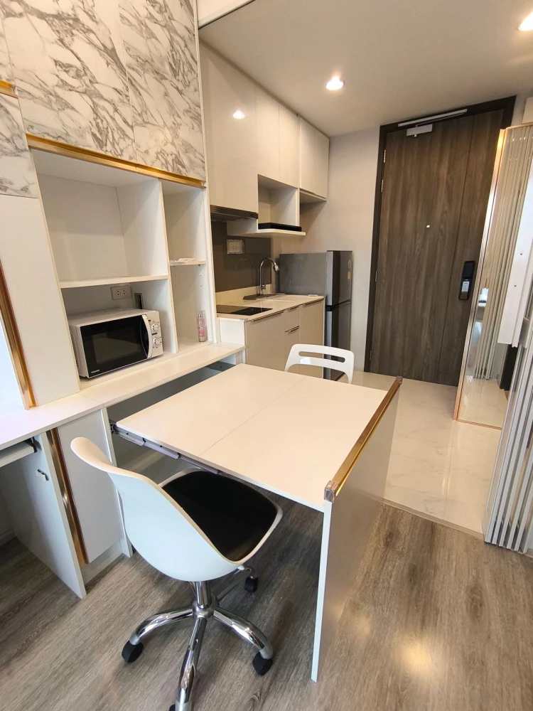 For rent!! Condo Ideo Mobi Sukhumvit 66, 10th floor, fully furnished, just bring your bags and move in. Don't miss it!!