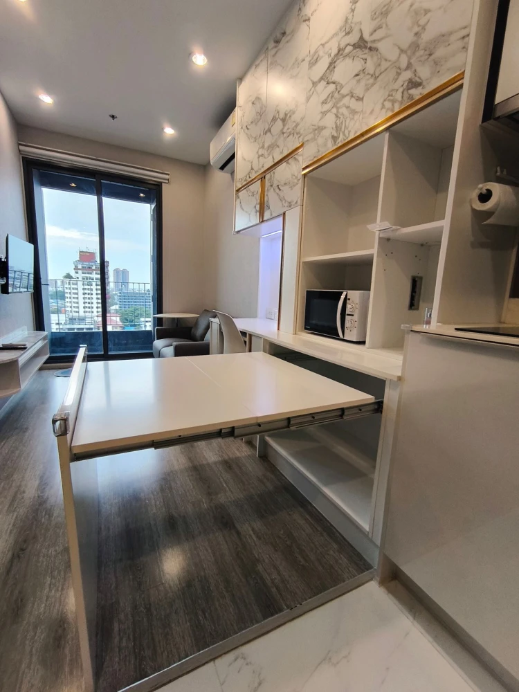 For rent!! Condo Ideo Mobi Sukhumvit 66, 10th floor, fully furnished, just bring your bags and move in. Don't miss it!!