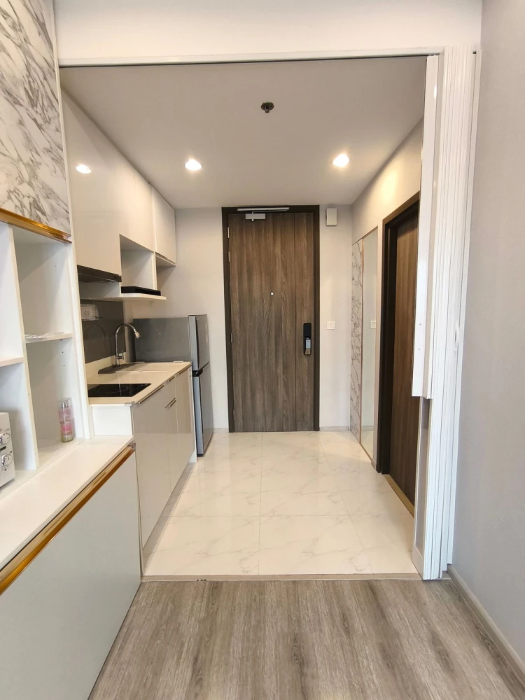 For rent!! Condo Ideo Mobi Sukhumvit 66, 10th floor, fully furnished, just bring your bags and move in. Don't miss it!!