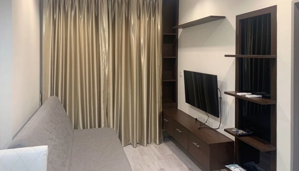 For rent!! Condo Ideo Mobi Sukhumvit 10th floor, Building B, swimming pool view, condo near BTS On Nut, hurry up and decide to rent now!!