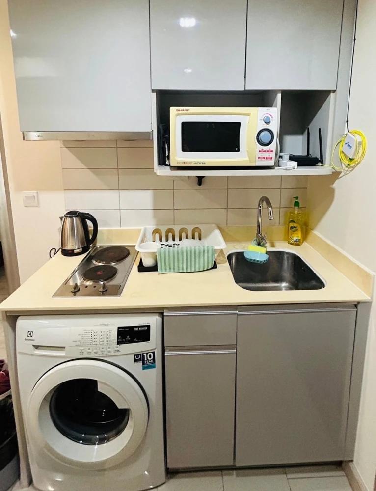 For rent!! Condo Ideo Mobi Sukhumvit 10th floor, Building B, swimming pool view, condo near BTS On Nut, hurry up and decide to rent now!!