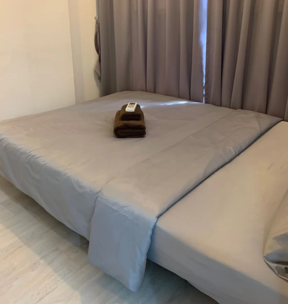 For rent!! Condo Ideo Mobi Sukhumvit 11th floor, Building B, swimming pool & BTS view, fully furnished, ready to move in, don't miss it!!