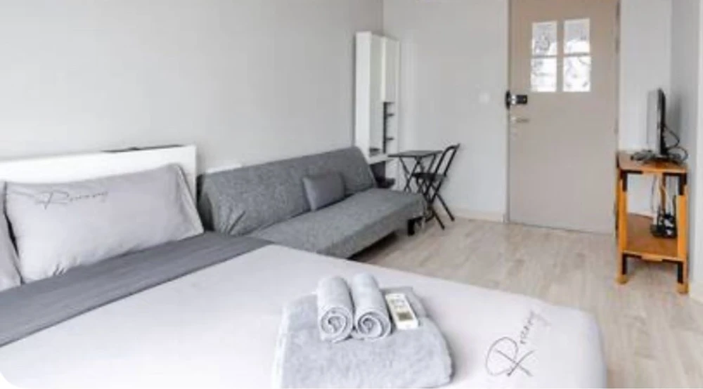 For rent!! Condo Ideo Mobi Sukhumvit 20th floor, city view, beautiful room, next to BTS On Nut, live in style in Sukhumvit area!!