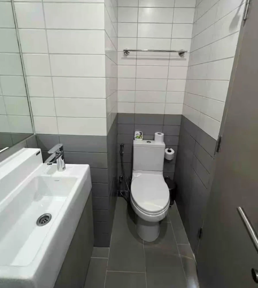For rent!! Condo Ideo Mobi Sukhumvit 20th floor, city view, beautiful room, next to BTS On Nut, live in style in Sukhumvit area!!