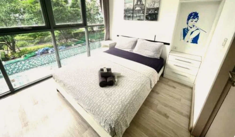 For rent!! Condo Ideo Mobi Sukhumvit 5th floor, Building B, Pool Front view, fully furnished, ready to move in, hurry up and book now!!