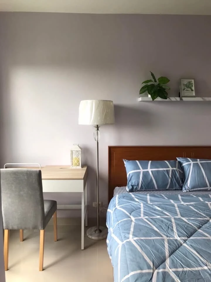 For rent!! Condo Iris Avenue On Nut - Wongwaen, 5th floor, Building 3, swimming pool view, fully furnished, ready to move in, don't miss it!!