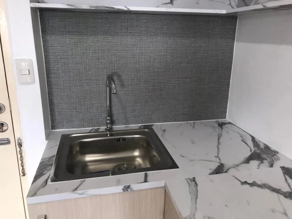 For rent!! Condo Iris Avenue On Nut - Wongwaen, 5th floor, Building 3, swimming pool view, fully furnished, ready to move in, don't miss it!!