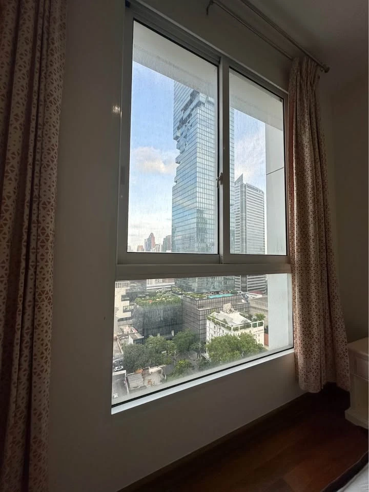 For rent: Condo Ivy Sathorn 10, 19th floor, bright, spacious, airy, comfortable room, fully furnished, hurry and book now.