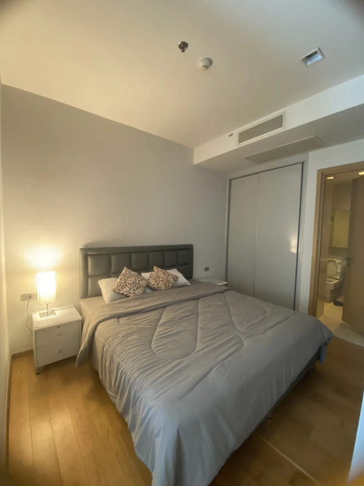 For rent!! Condo Hyde Sukhumvit 13, 7th floor, fully furnished, ready to move in, don't miss it, hurry up and book now!!
