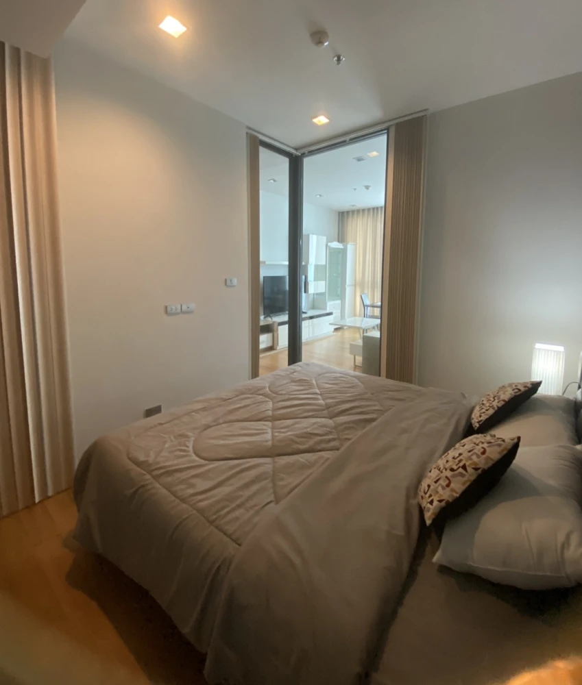 For rent!! Condo Hyde Sukhumvit 13, 7th floor, fully furnished, ready to move in, don't miss it, hurry up and book now!!