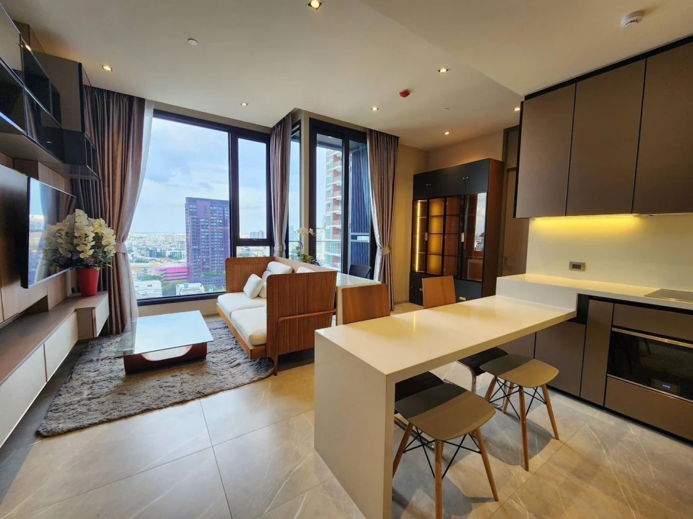 For rent!! Condo Hyde Heritage Thonglor 18th floor, city view, luxury condo, beautiful room, fully furnished, ready to move in, don't miss it!!