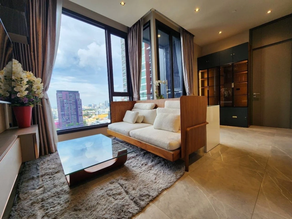 For rent!! Condo Hyde Heritage Thonglor 18th floor, city view, luxury condo, beautiful room, fully furnished, ready to move in, don't miss it!!
