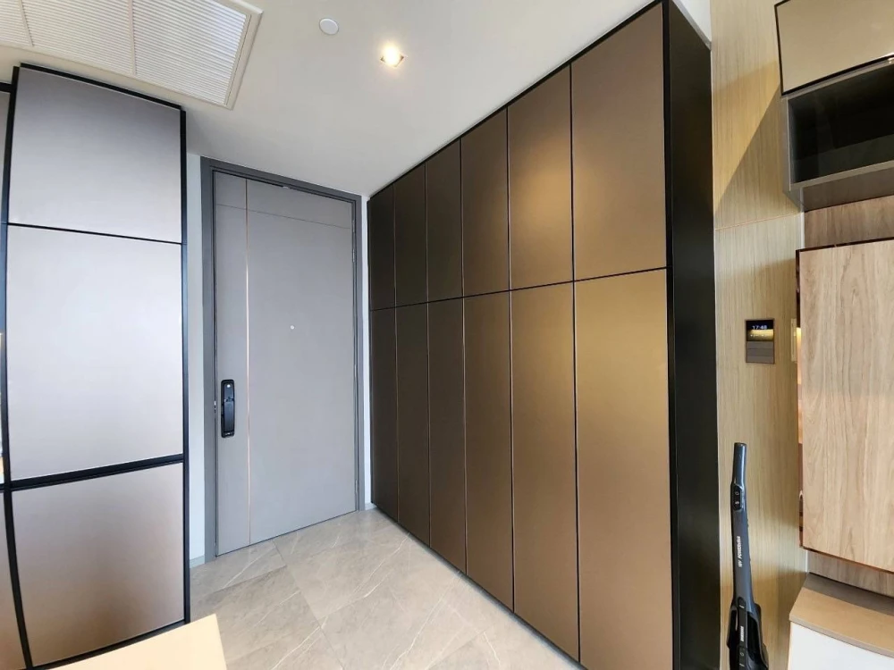 For rent!! Condo Hyde Heritage Thonglor 18th floor, city view, luxury condo, beautiful room, fully furnished, ready to move in, don't miss it!!