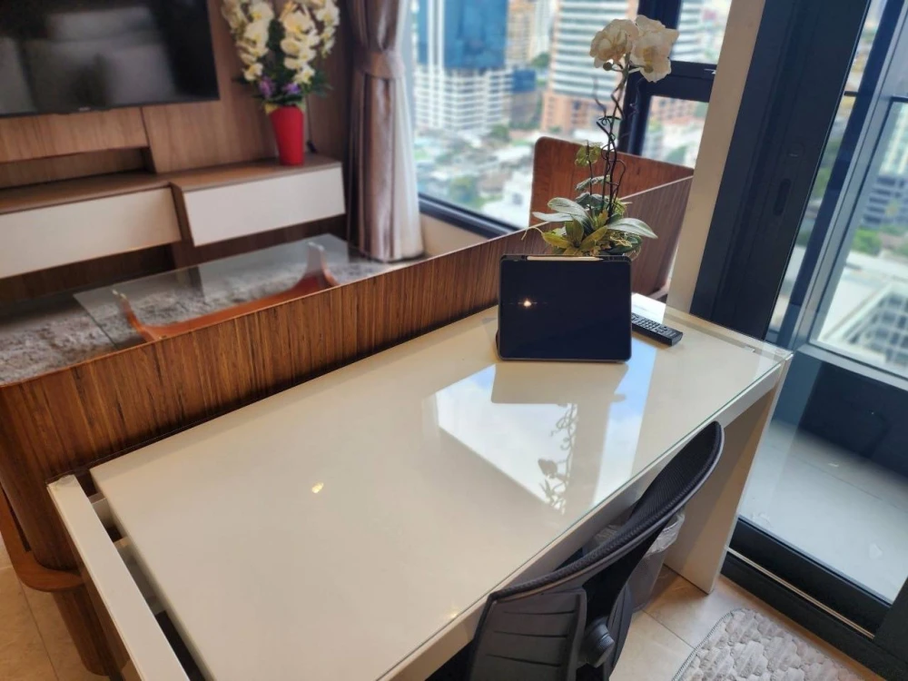 For rent!! Condo Hyde Heritage Thonglor 18th floor, city view, luxury condo, beautiful room, fully furnished, ready to move in, don't miss it!!