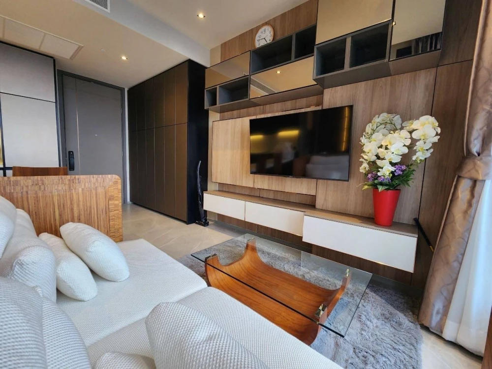 For rent!! Condo Hyde Heritage Thonglor 18th floor, city view, luxury condo, beautiful room, fully furnished, ready to move in, don't miss it!!