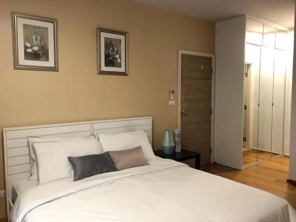 Condo for rent, Hive Taksin, well-proportioned rooms, beautiful rooms, luxurious decorations, don't wait, book now.