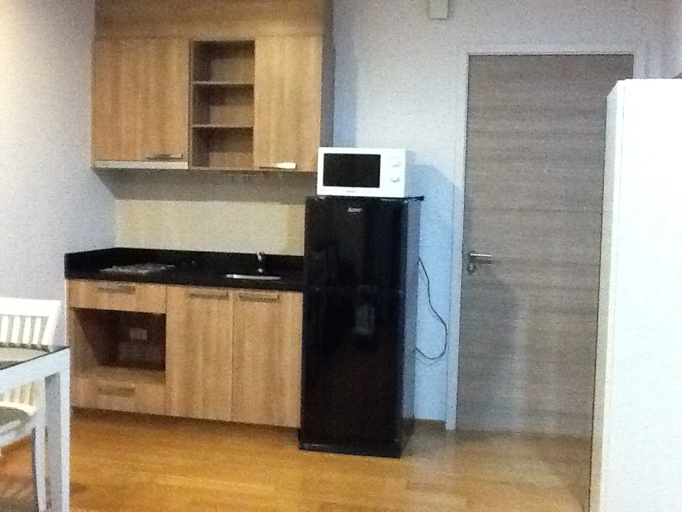 Condo for rent, Hive Taksin, well-proportioned rooms, beautiful rooms, luxurious decorations, don't wait, book now.
