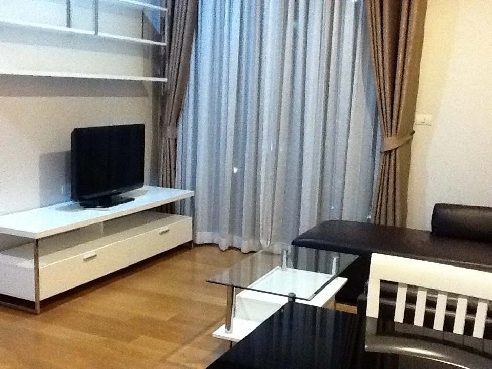 Condo for rent, Hive Taksin, well-proportioned rooms, beautiful rooms, luxurious decorations, don't wait, book now.