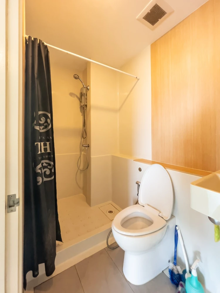 Condo for rent, Aspire Sathorn Tha Phra. Nice room, fully furnished with appliances. Just bring your belongings and move in! Don't wait!