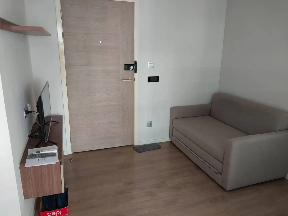 For rent: Kave Town Shift condo, 1 bedroom exclusive unit on the 3rd floor. Built-in furniture, everything you need in one place. Move in now!