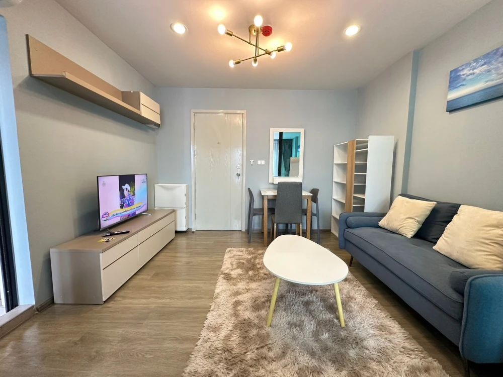 For rent, Reach Phaholyothin 52, beautiful room, ready to move in, fully furnished, complete facilities here.