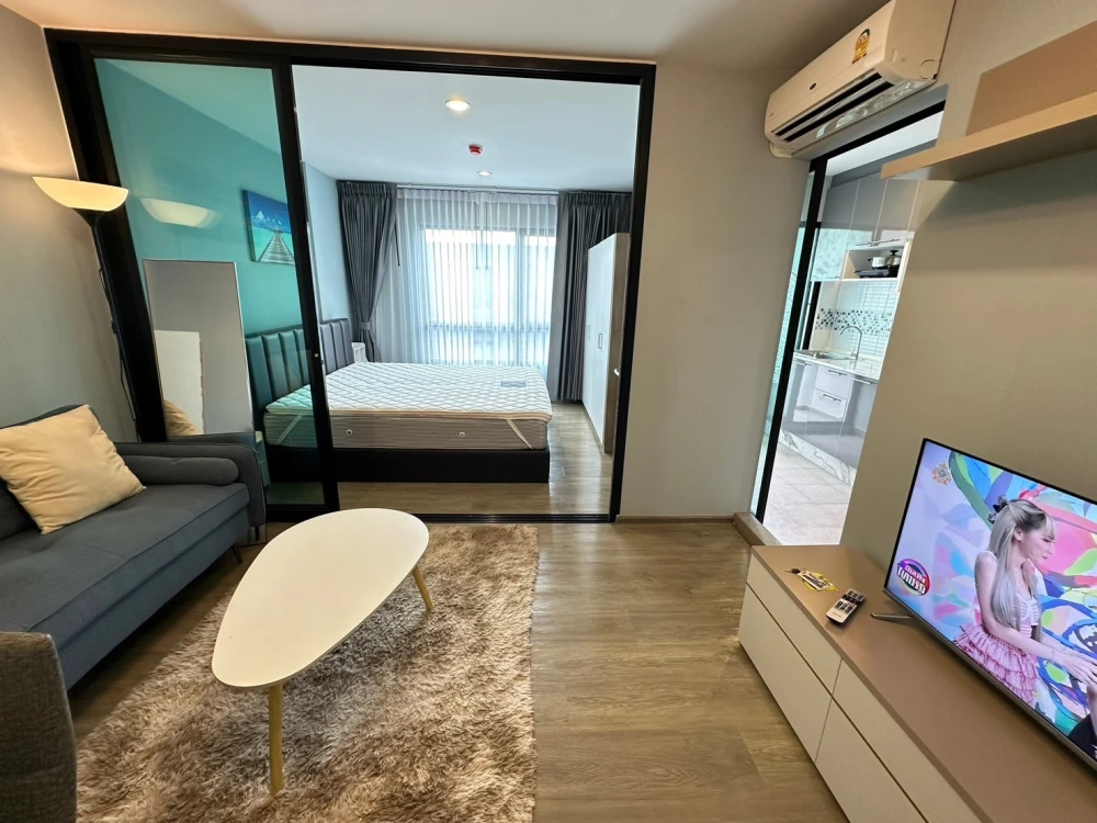 For rent, Reach Phaholyothin 52, beautiful room, ready to move in, fully furnished, complete facilities here.