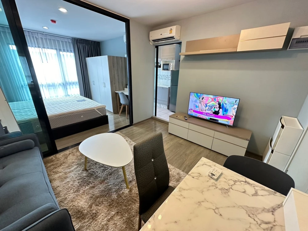 For rent, Reach Phaholyothin 52, beautiful room, ready to move in, fully furnished, complete facilities here.