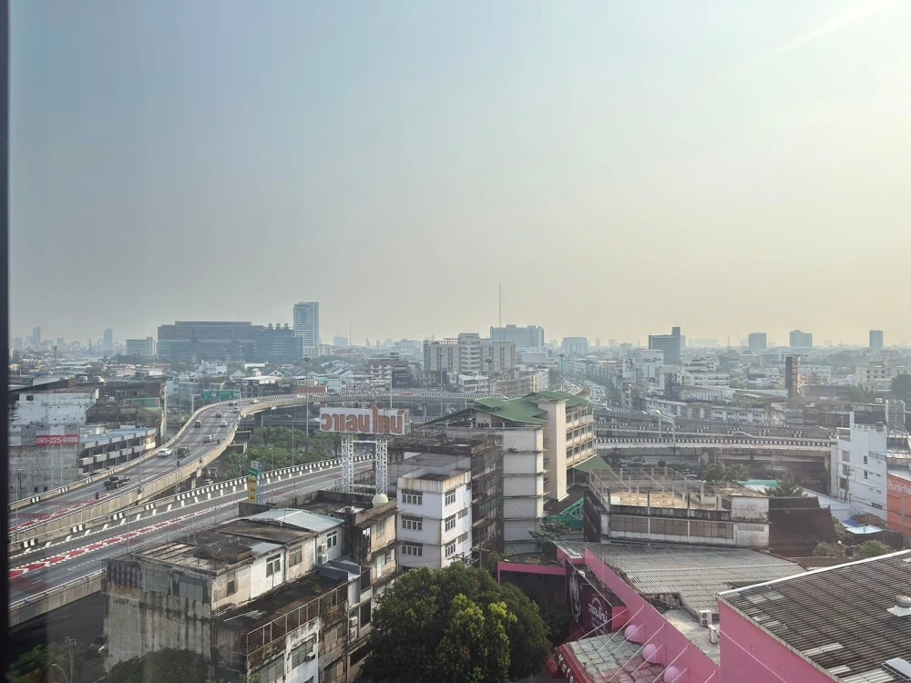 For rent: Chewathai Pinklao Condo, ready to move in, fully furnished, complete with amenities. Hurry and reserve now.