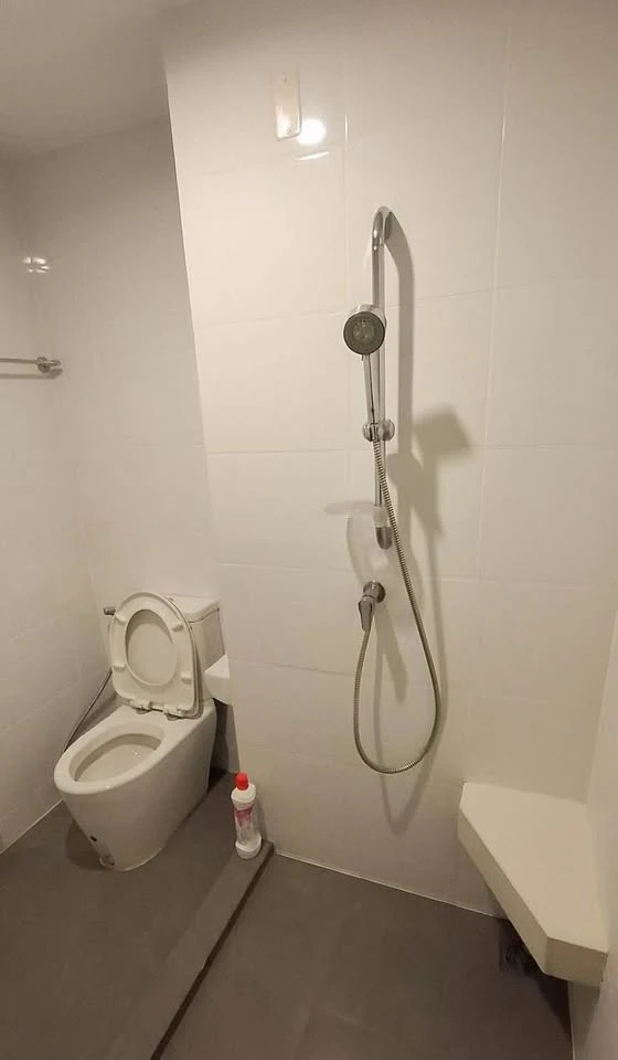 For rent: Condo Niche ID Seri Thai-Wongwaen, separate rooms, good price, complete here, hurry and book now, don't miss out.