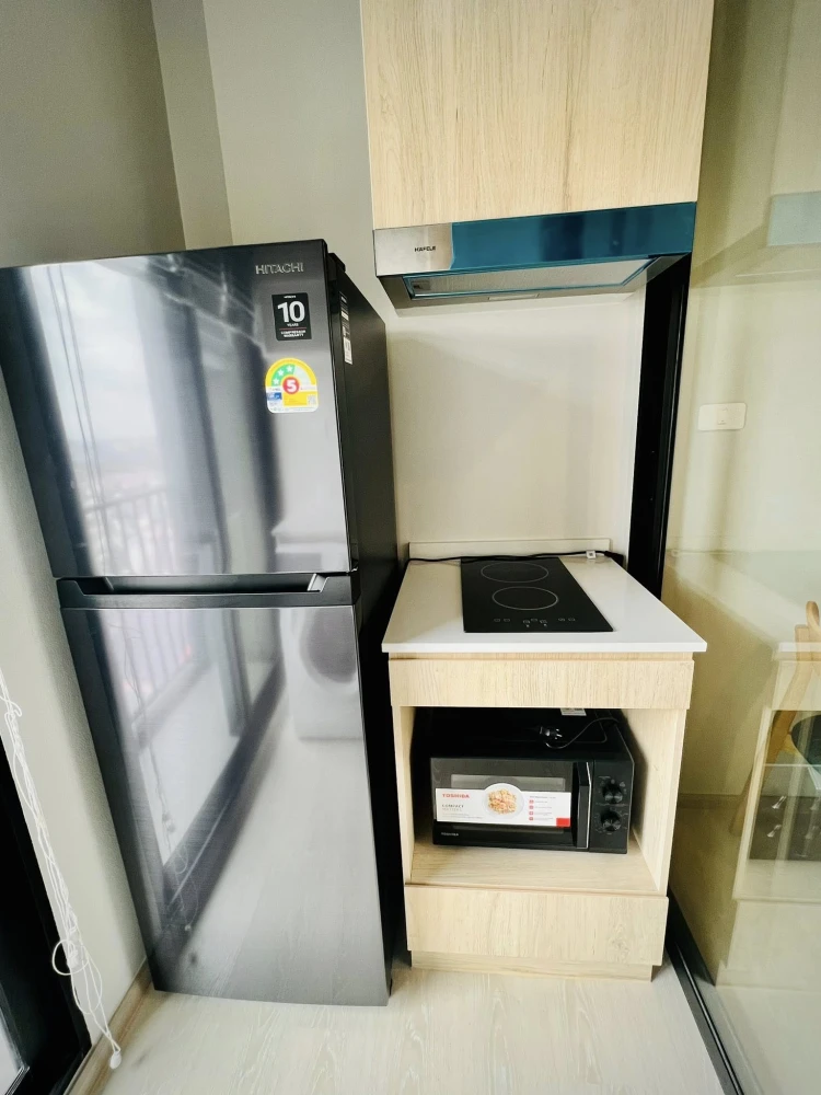 Condo for rent, New Noble Ngamwongwan, ready to move in, fully furnished, good price, just bring your bags and move in.