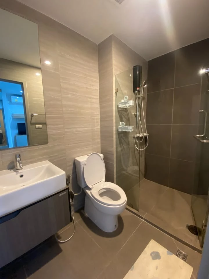 Condo for rent, Parkland Charan-Pinklao, nice room, complete with furniture and electrical appliances, just come and move in.