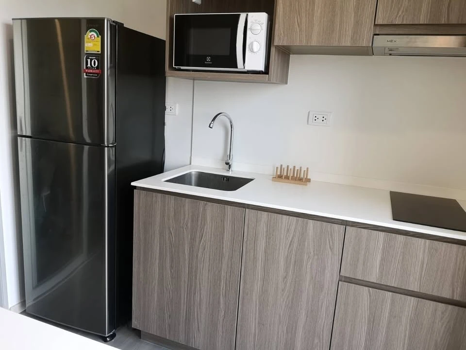 Condo for rent, Parkland Charan-Pinklao, nice room, complete with furniture and electrical appliances, just come and move in.