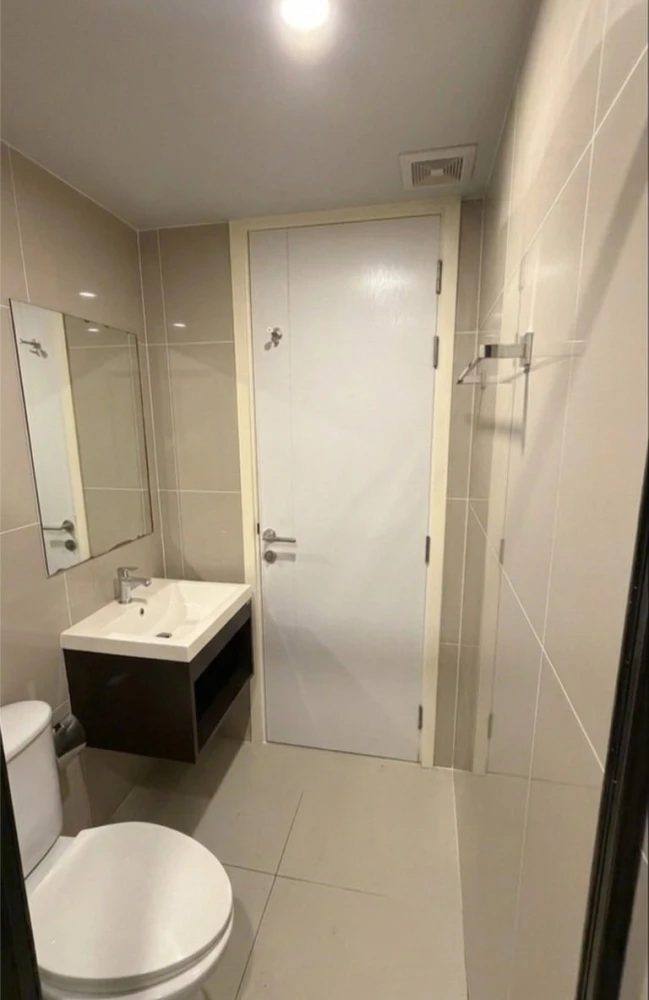Condo Monte Rama 9 for rent. Ready to move in. Fully furnished. Don't miss out!