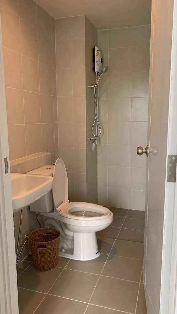 For rent: Condo Mee On Nut-Rama 9, affordable price, room ready to move in, hurry and book, don't miss out++
