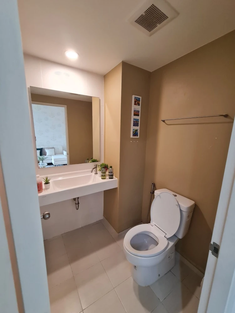 Condo U Delight @ Hua Mak Station for rent, ready to move in, with quality wallpaper. Reserve today, don't delay!