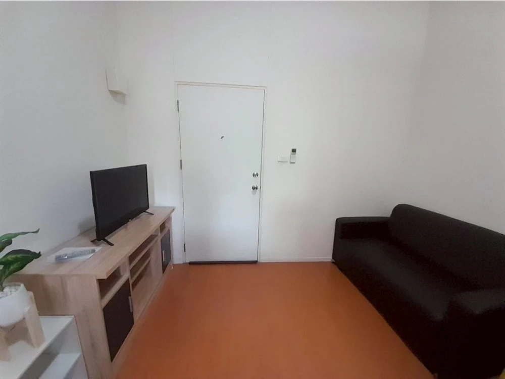 Condo for rent: Lumpini Condo Town Romklao-Suvarnabhumi. Ready to move in. Fully furnished. Reserve now at a great price. Don't miss out+++